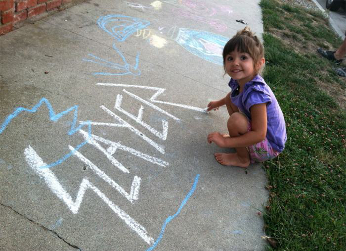 Esta niña va por el buen camino